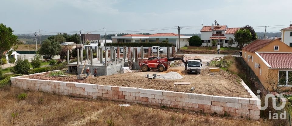 House T3 in Salir de Matos of 201 m²