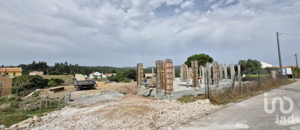 House T3 in Salir de Matos of 201 m²