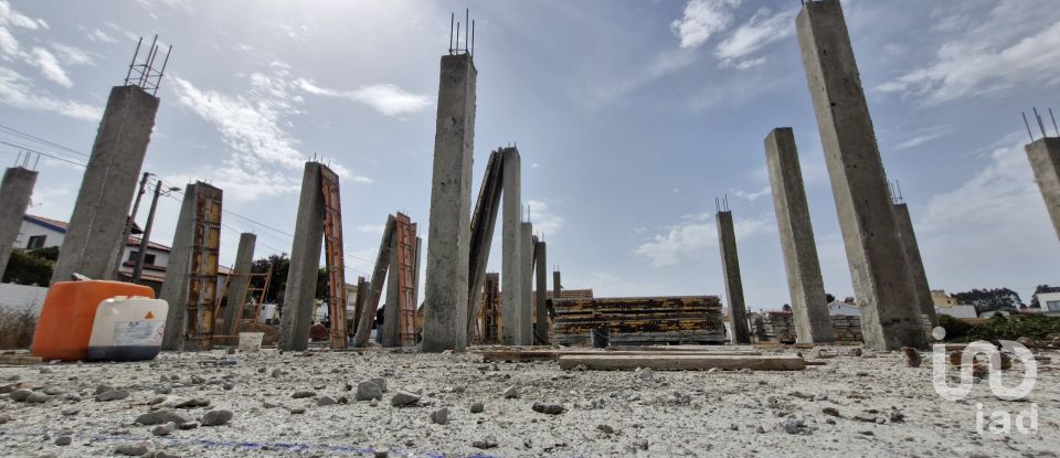 House T3 in Salir de Matos of 201 m²