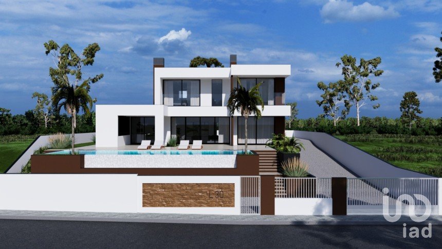 Moradia T3 em Albufeira e Olhos de Água de 300 m²