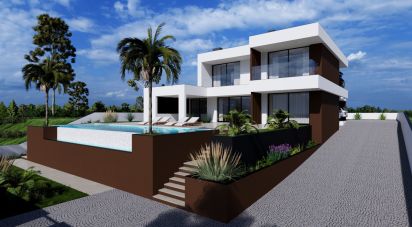 House T3 in Albufeira e Olhos de Água of 300 m²
