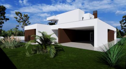 House T3 in Albufeira e Olhos de Água of 300 m²