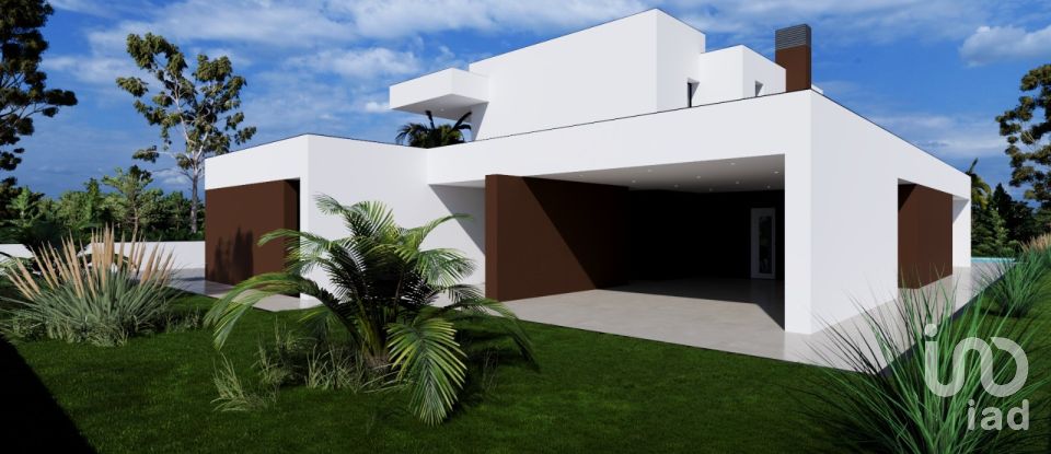 Moradia T3 em Albufeira e Olhos de Água de 300 m²