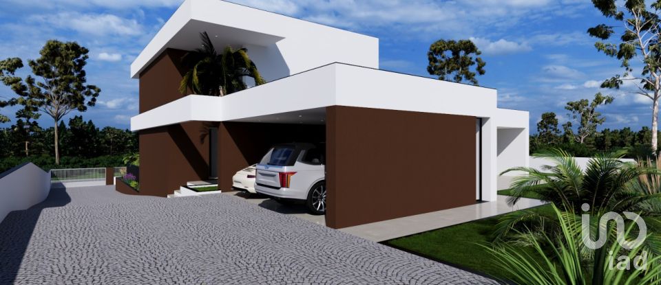 Moradia T3 em Albufeira e Olhos de Água de 300 m²