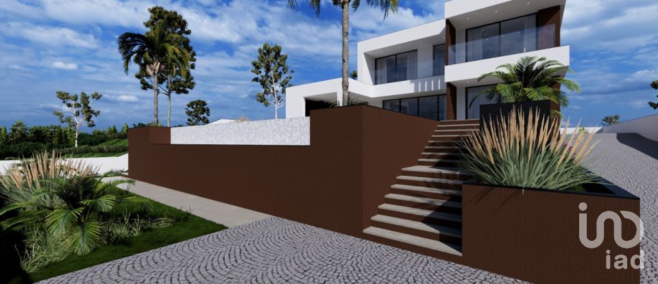 Moradia T3 em Albufeira e Olhos de Água de 300 m²