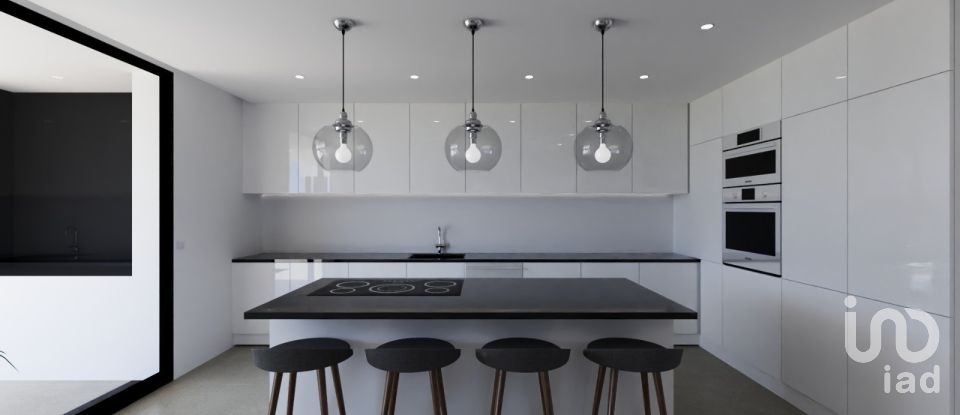 Moradia T3 em Albufeira e Olhos de Água de 300 m²