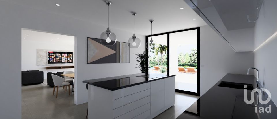 Moradia T3 em Albufeira e Olhos de Água de 300 m²