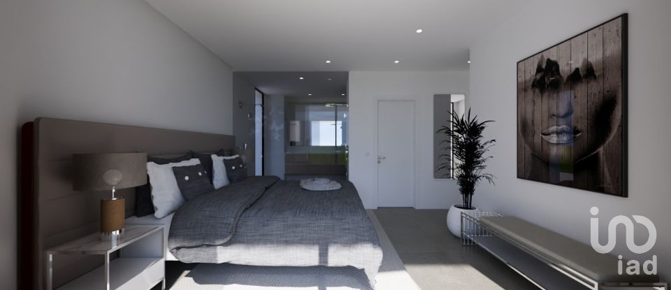 Moradia T3 em Albufeira e Olhos de Água de 300 m²