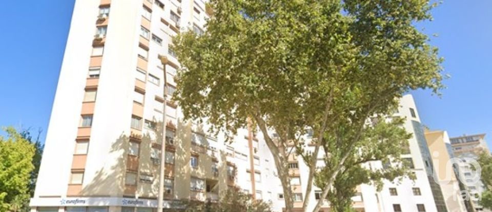 Boutique/Local commercial à Avenidas Novas de 771 m²