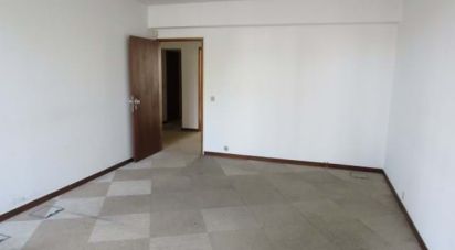 Boutique/Local commercial à Avenidas Novas de 771 m²