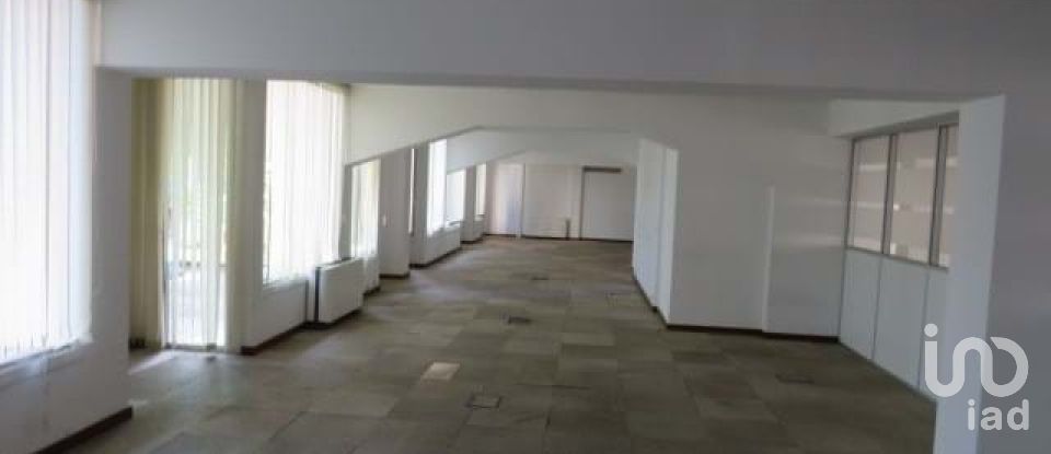 Boutique/Local commercial à Avenidas Novas de 771 m²