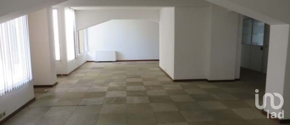 Boutique/Local commercial à Avenidas Novas de 771 m²