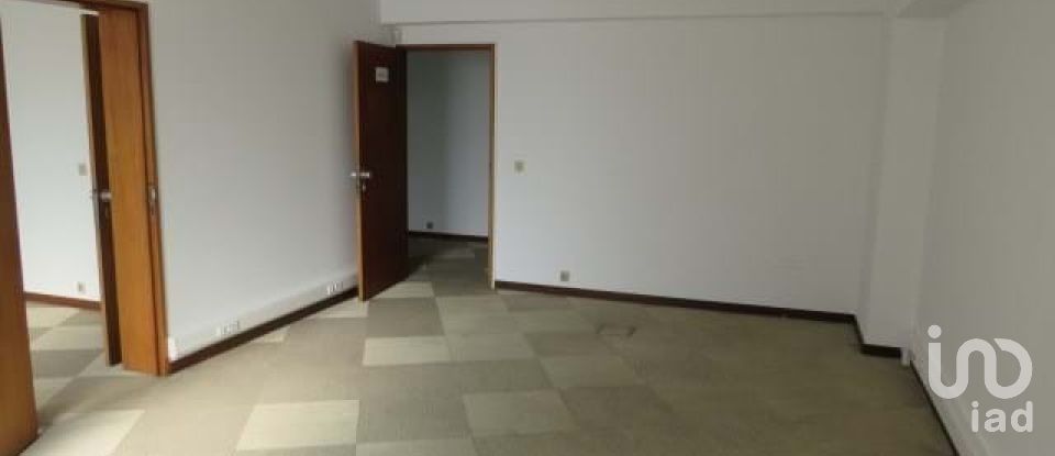 Boutique/Local commercial à Avenidas Novas de 771 m²