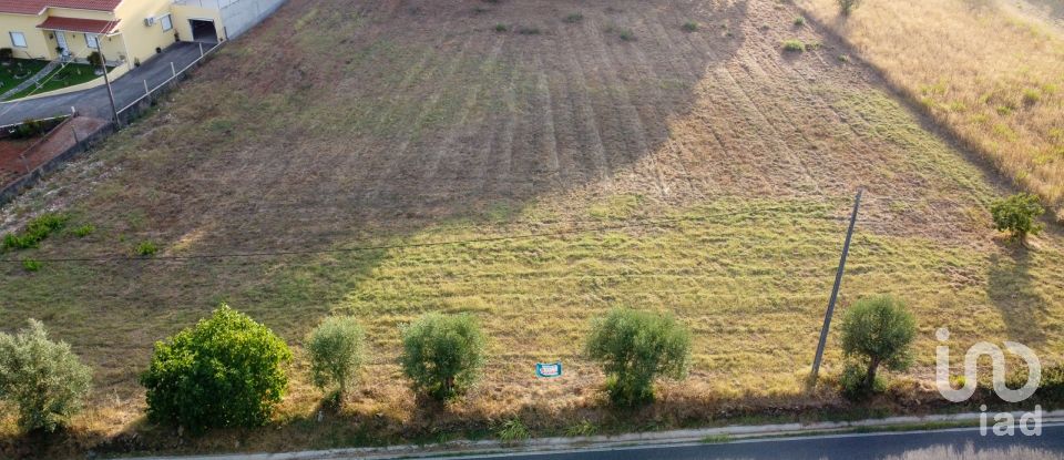 Terreno em Areias e Pias de 7 560 m²