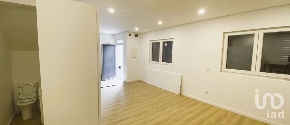 Moradia T2 em Alenquer (Santo Estêvão e Triana) de 84 m²