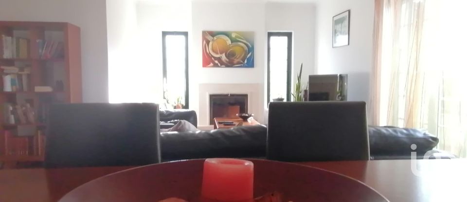 Moradia T3 em Sesimbra (Castelo) de 157 m²