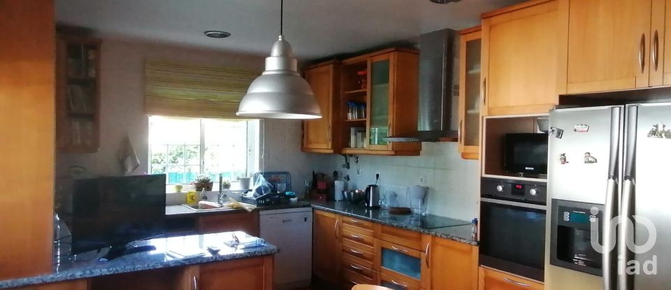 Moradia T3 em Sesimbra (Castelo) de 157 m²