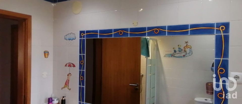 Moradia T3 em Sesimbra (Castelo) de 157 m²