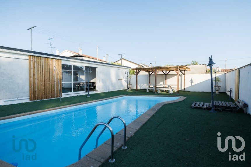 Maison T3 à São Pedro da Torre de 364 m²