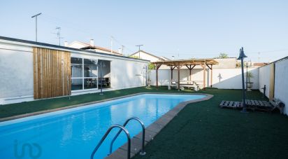 House T3 in São Pedro da Torre of 364 m²