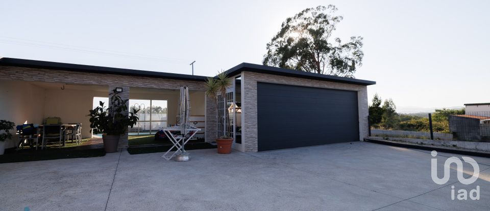 Maison T3 à São Pedro da Torre de 364 m²