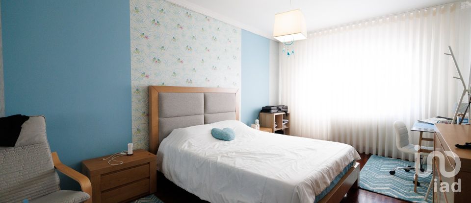 Maison T3 à São Pedro da Torre de 364 m²