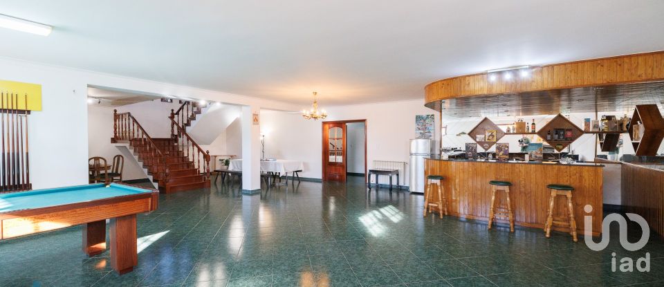 Maison T3 à São Pedro da Torre de 364 m²