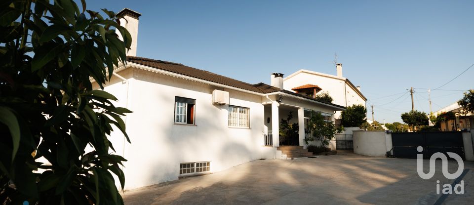 Maison T3 à São Pedro da Torre de 364 m²