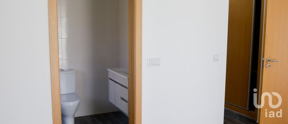 House T3 in Coruche, Fajarda e Erra of 132 m²