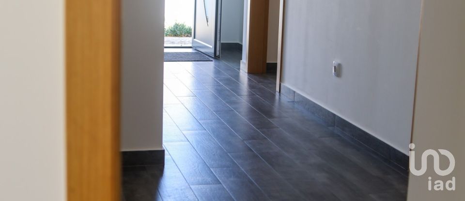 House T3 in Coruche, Fajarda e Erra of 132 m²