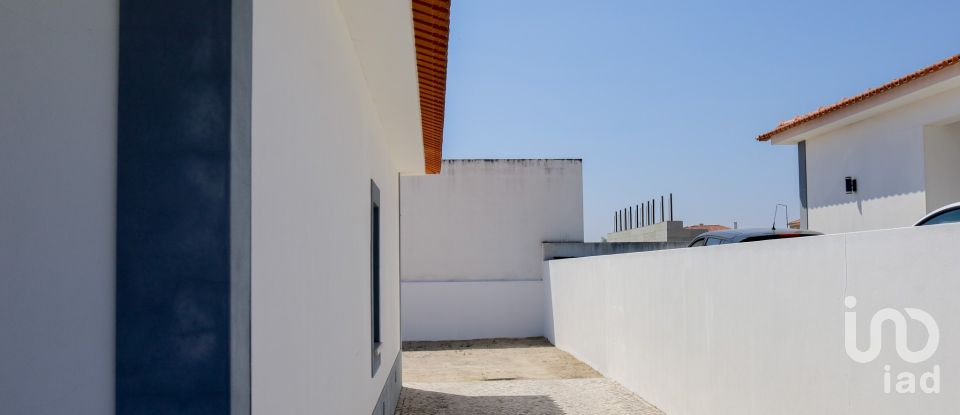 House T3 in Coruche, Fajarda e Erra of 132 m²