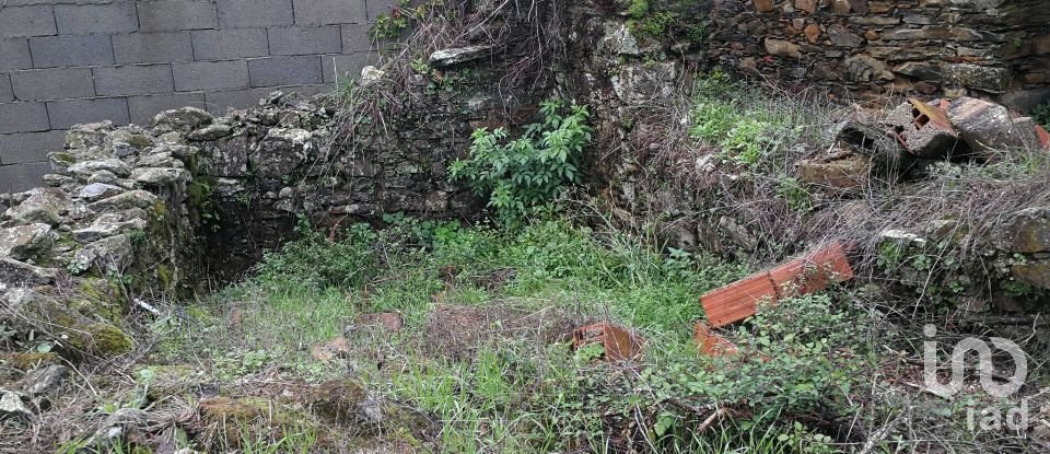 Maison T0 à Alvares de 130 m²