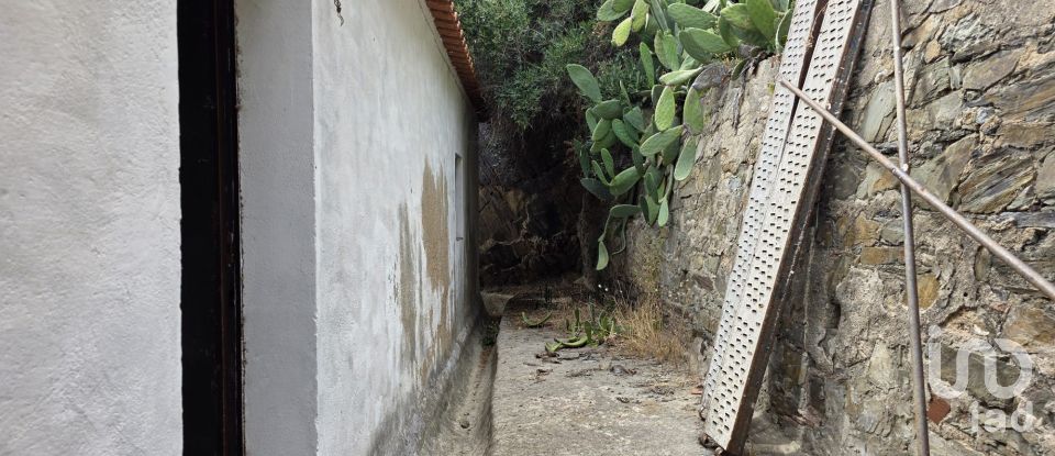 Boutique/Local commercial à Santana de Cambas de 103 m²