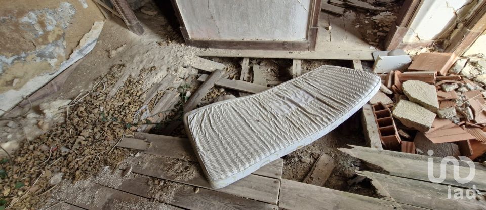 Moradia T3 em Azambujeira e Malaqueijo de 145 m²