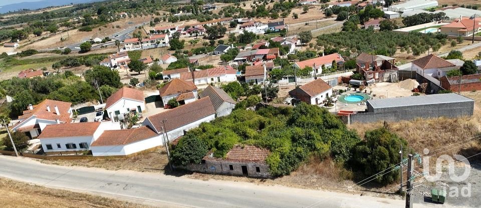 Moradia T3 em Azambujeira e Malaqueijo de 145 m²