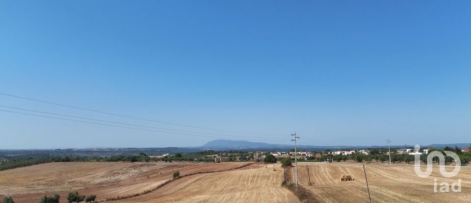 Moradia T3 em Azambujeira e Malaqueijo de 145 m²