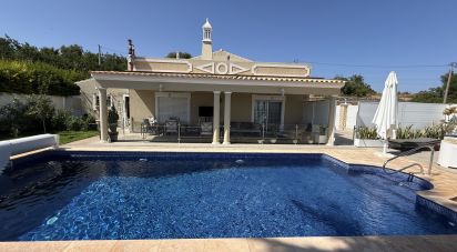 Maison T4 à Almancil de 245 m²