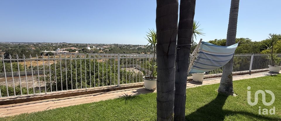 Maison T4 à Almancil de 245 m²