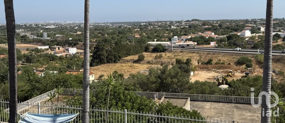 Maison T4 à Almancil de 245 m²