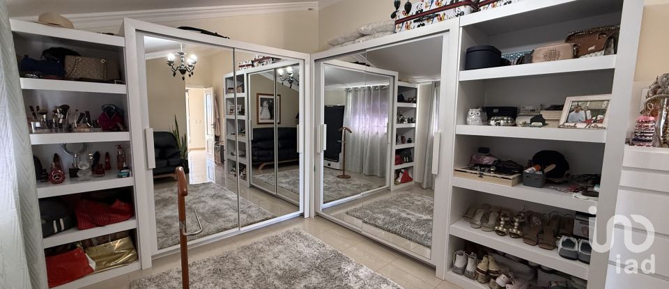 Maison T4 à Almancil de 245 m²