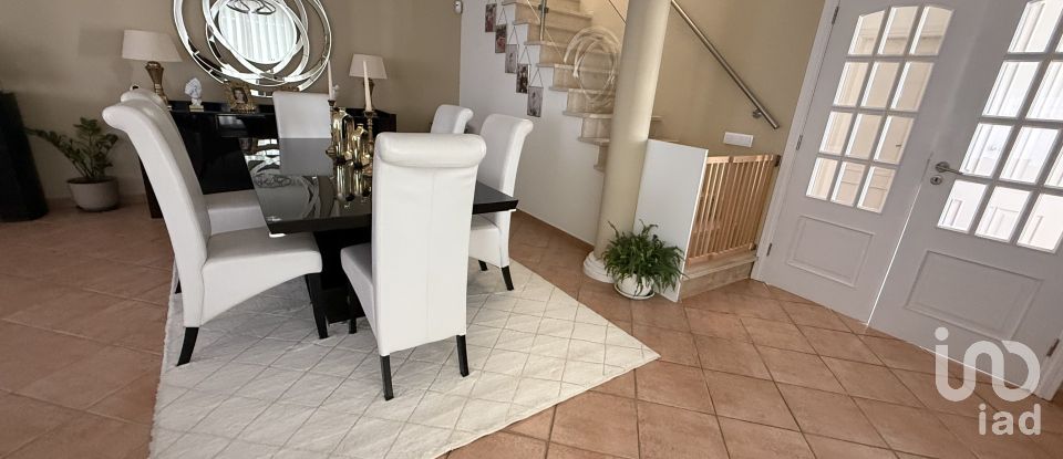 Maison T4 à Almancil de 245 m²