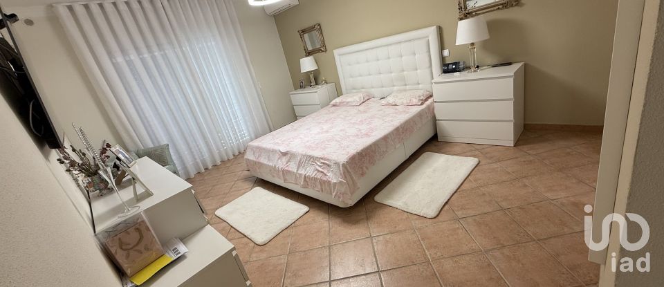 Maison T4 à Almancil de 245 m²