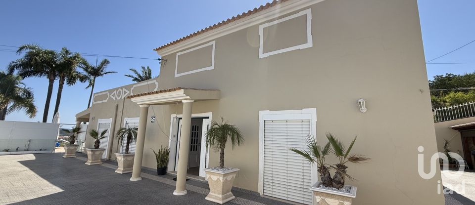 Maison T4 à Almancil de 245 m²
