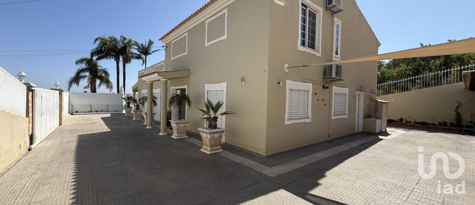 Maison T4 à Almancil de 245 m²