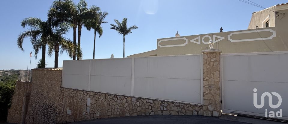 Maison T4 à Almancil de 245 m²