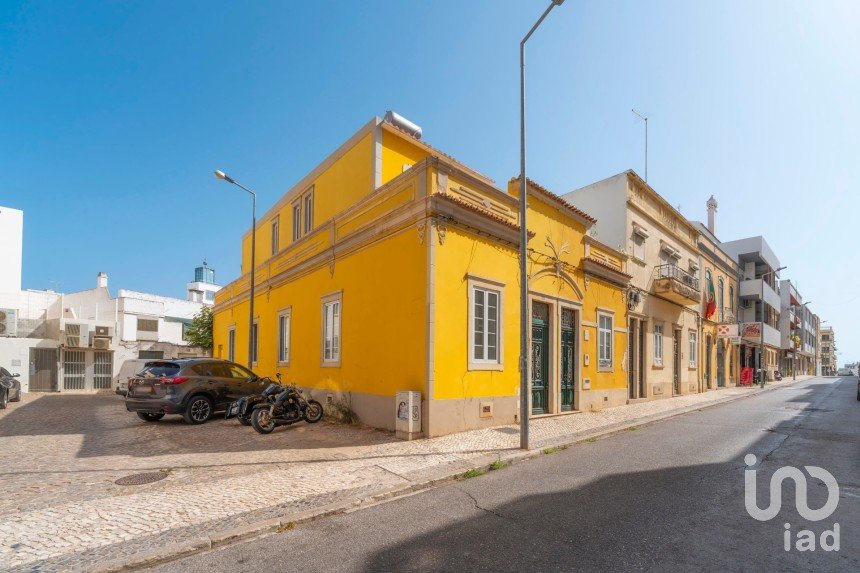 Maison T3 à Faro (Sé e São Pedro) de 129 m²