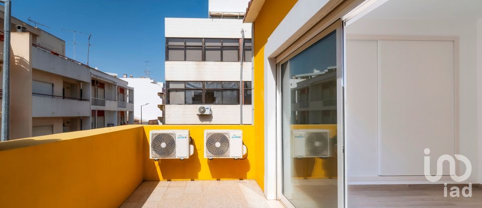 Maison T3 à Faro (Sé e São Pedro) de 129 m²