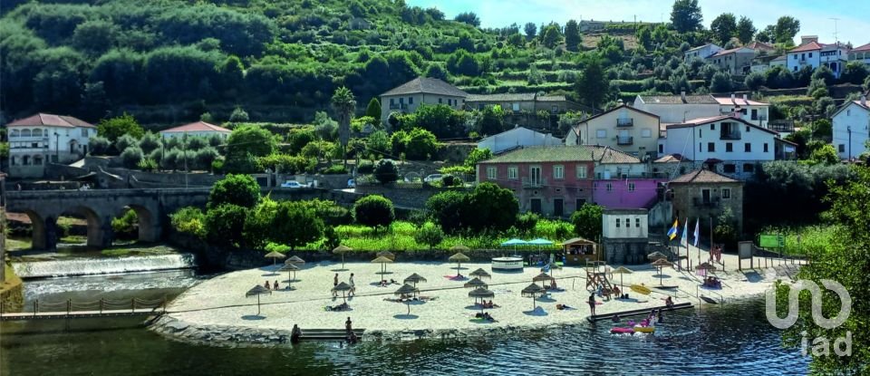 Ferme T2 à Lagos Da Beira E Lajeosa de 32 320 m²