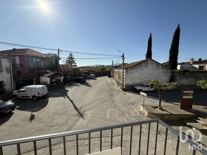 Appartement T3 à Poiares e Canelas de 140 m²