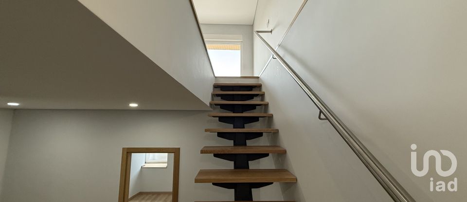 Appartement T3 à Poiares e Canelas de 140 m²